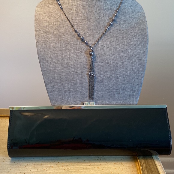 ☘️ Clutch Cigarette Handbag with Strong Clasp - Picture 5 of 5